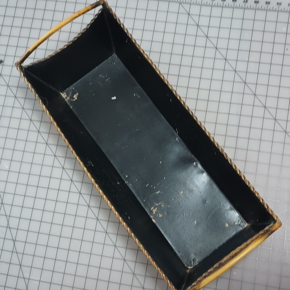 VTG 23" Metal Planter Box Rustic Ochre w/ Rope Cord Trim Detail - Picture 4 of 11